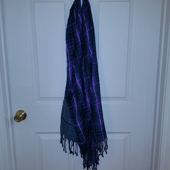 Scarf - Picture 1 of 1